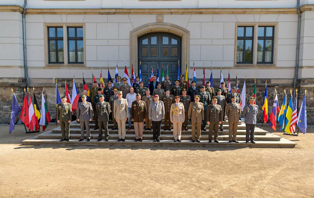 Zusammenarbeit der europäischen Landstreitkräfte: General Skroza kündigt FINABEL-Konferenz in Kroatien im Jahr 2024 an